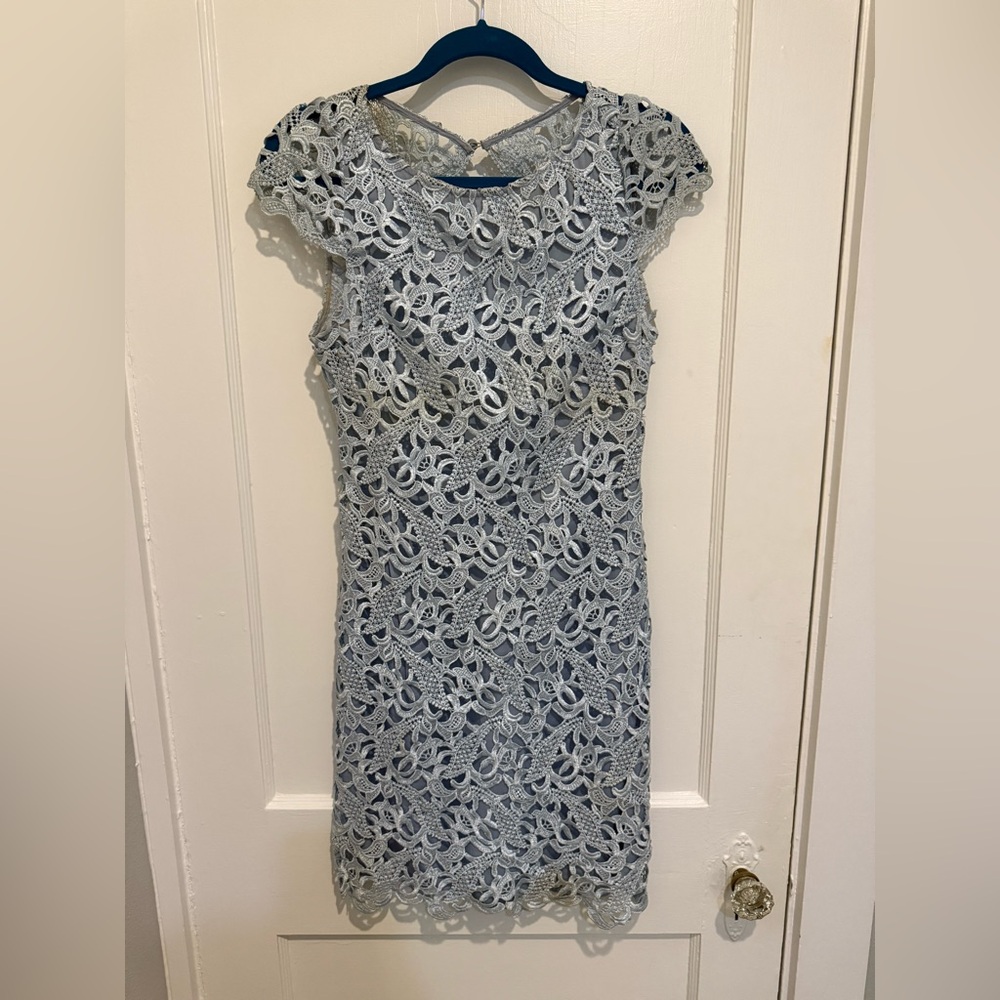 Alice + Olivia Light Blue Clover Lace Back Cutout Dress, Size 6